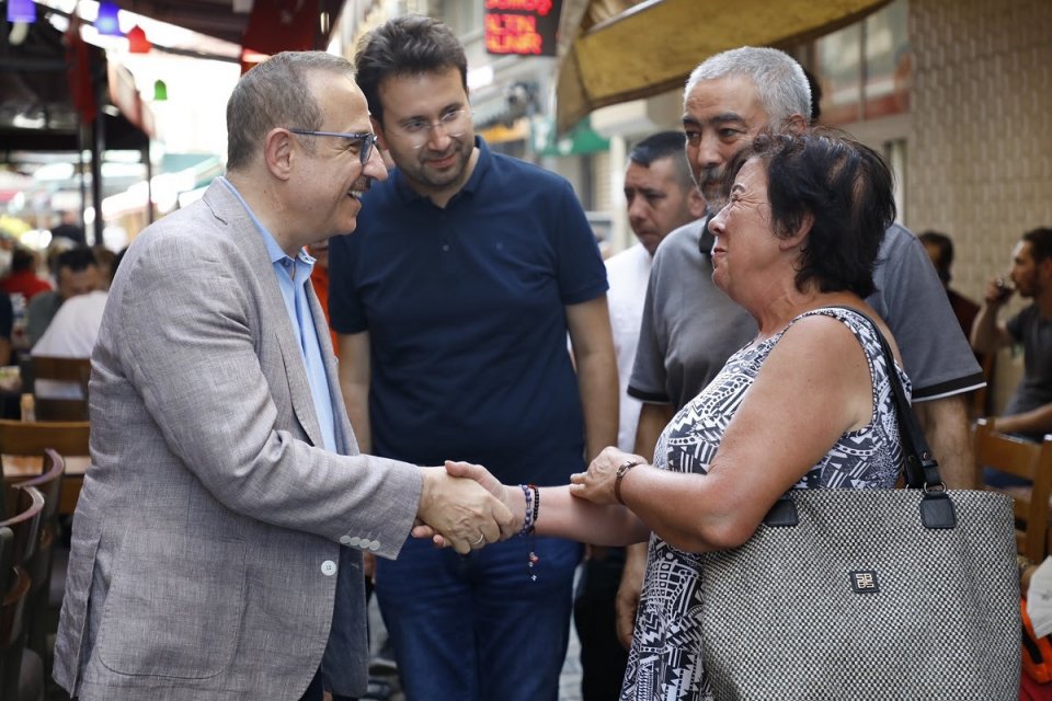 AK Parti İzmir İl Başkanı Kerem Ali Sürekli; teşkilat mensupları,