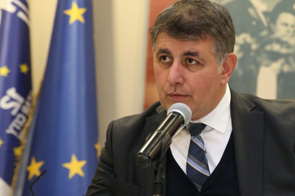 Karşıyaka Belediyesi'nin 2020 yılını değerlendiren Karşıyaka Belediye Başkanı Dr. Cemil