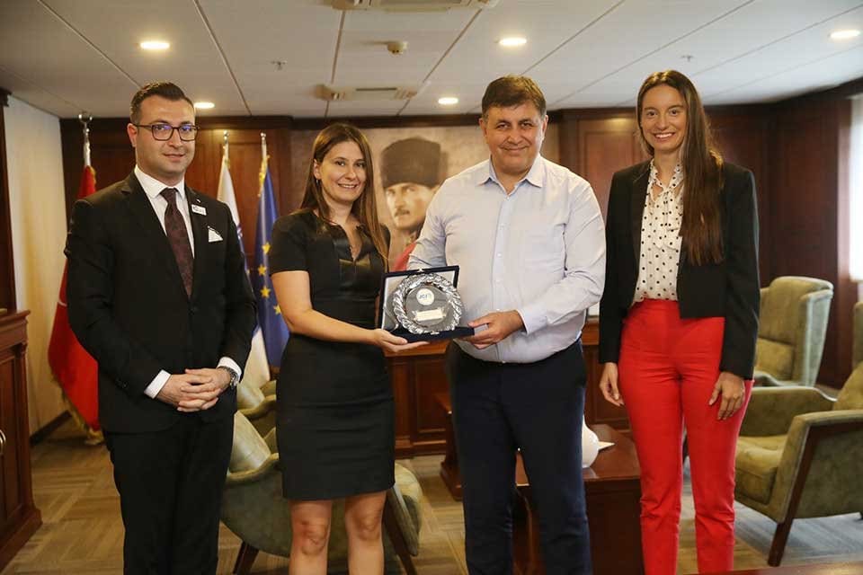 Gen&ccedil; Liderler ve Girişimciler (JCI) Derneği İzmir Şube Başkanı A&ccedil;elya