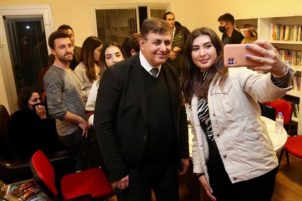 Karşıyaka Belediye Başkanı Dr. Cemil Tugay, Bilge Çınarlar Sağlıklı Yaş