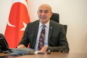 İzmir B&uuml;y&uuml;kşehir Belediye Başkanı Tun&ccedil; Soyer 5. Ege Ekonomik Forumu&rsquo;nun