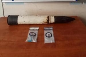 Edirne'nin Uzunk&ouml;pr&uuml; il&ccedil;esinde polis ekiplerince bir evde havan topu mermisi