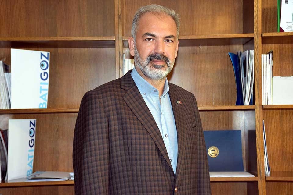ZMİR merkezli Batıg&ouml;z Sağlık Grubu'nun Y&ouml;netim Kurulu Başkanı Opr. Dr.