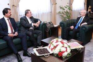 Konak Belediye Başkanı Abdül Batur, Cumhuriyet Halk Partisi (CHP) Genel