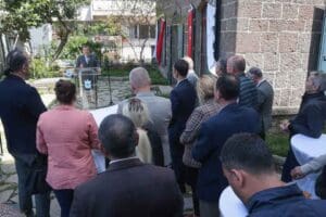 Konak Belediyesi ile &Ccedil;ağdaş Romanlar Derneği arasında işbirliği s&ouml;zleşmesi imzalandı.