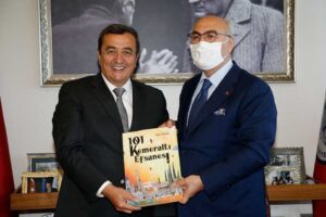 Konak Belediye Başkanı Abdül Batur, İzmir Valisi Yavuz Selim Köşger