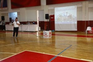 Bayraklı Belediyesi, 30 Ekim İzmir depremi sonrası s&uuml;rd&uuml;rd&uuml;ğ&uuml; bilin&ccedil;lendirme &ccedil;alışmalarına
