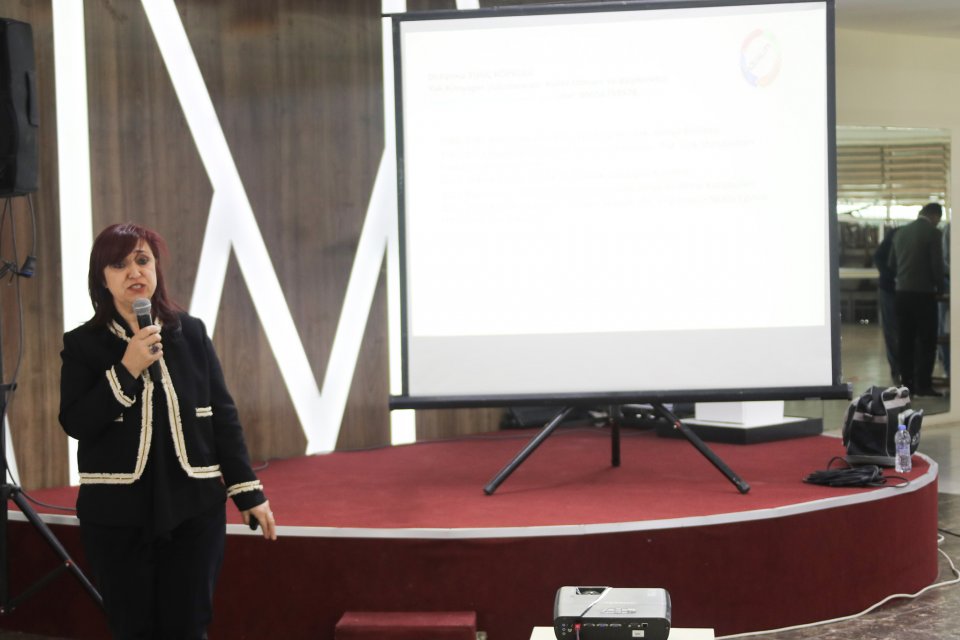 Bayraklı Belediyesi AR-GE Müdürlüğü tarafından başkan yardımcıları ve birim müdürlerine