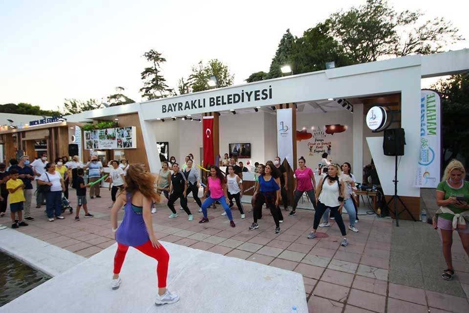 Bu yıl 90&rsquo;ıncı kez d&uuml;zenlenen İzmir Enternasyonal Fuarı(İEF), K&uuml;lt&uuml;rpark&rsquo;ta kapılarını