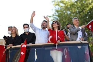 Bayraklı Belediye Başkanı Serdar Sandal, 19 Mayıs Atat&uuml;rk'&uuml; Anma, Gen&ccedil;lik