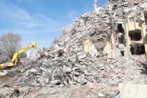 6306 Sayılı Afet Riski Altındaki Yapıların D&ouml;n&uuml;şt&uuml;r&uuml;lmesi Kanunu kapsamında riskli