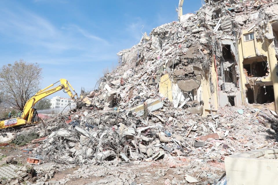 6306 Sayılı Afet Riski Altındaki Yapıların D&ouml;n&uuml;şt&uuml;r&uuml;lmesi Kanunu kapsamında riskli