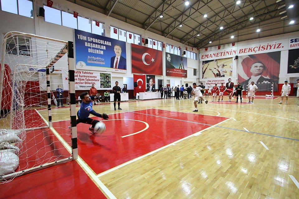 Bayraklı Belediyesi İzmir depreminde hayatını kaybeden 28 yaşındaki başarılı futbolcu