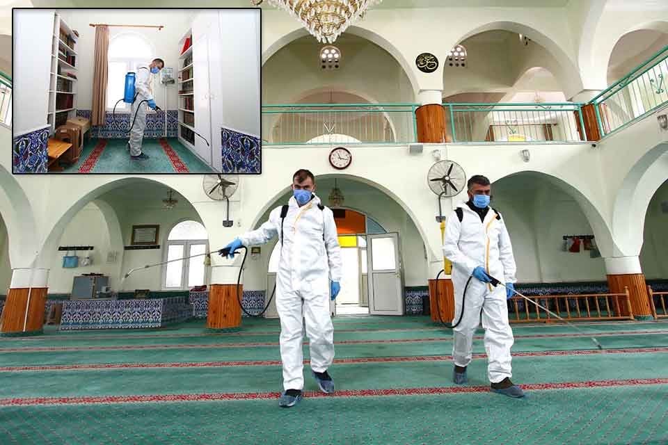 Ramazan Ayı&rsquo;nın gelmesiyle il&ccedil;edeki ibadethaneleri temizlemeye başlayan Bayraklı Belediyesi, camilerde
