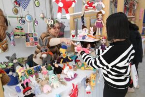 Bayraklı Belediyesi, kadınların el emeği, g&ouml;z nuru dikiş-nakış, ev aksesuarı