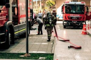 İzmir B&uuml;y&uuml;kşehir Belediyesi İtfaiye Daire Başkanlığı ekipleri, İtfaiye Haftası etkinliği