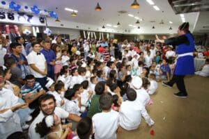 Bayraklı&rsquo;da her yıl d&uuml;zenlenerek geleneksel hale gelen toplu s&uuml;nnet ş&ouml;leninde