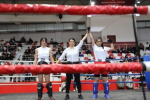 Kadına yönelik şiddete karşı sporla mücadele eden Bayraklı Belediyesi; Kick