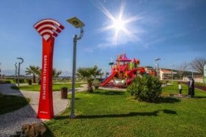 Gelecek nesillere daha yaşanabilir bir d&uuml;nya bırakma hedefiyle &ccedil;alışmalarını s&uuml;rd&uuml;ren