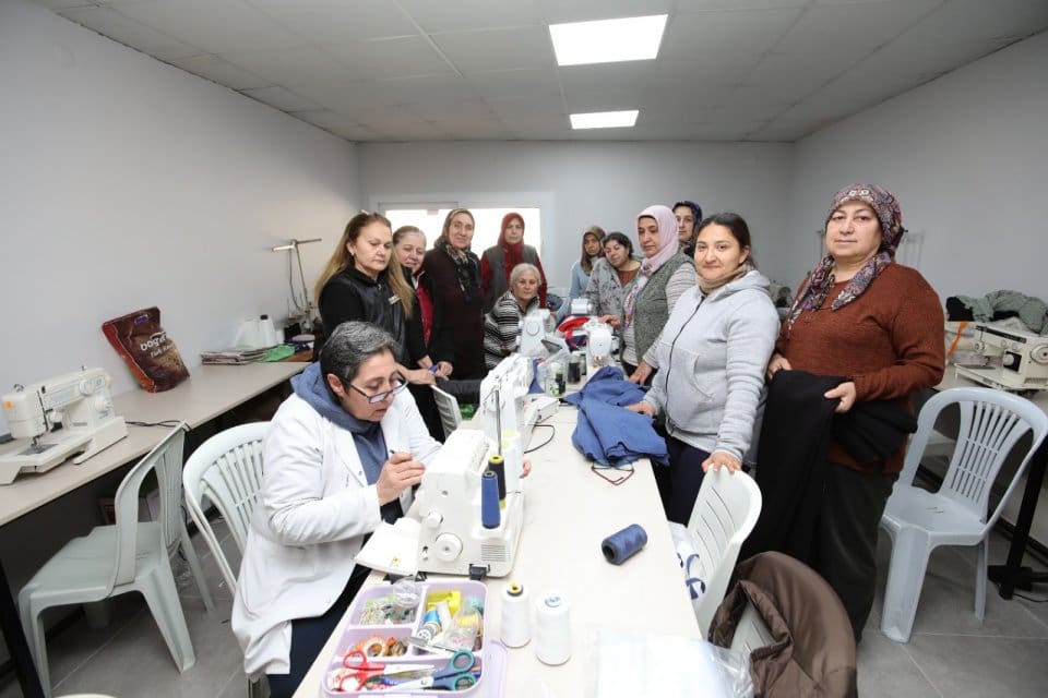 T&uuml;rkiye&rsquo;yi yasa boğan deprem felaketinin ardından &ccedil;ığ gibi b&uuml;y&uuml;yen yardımlara