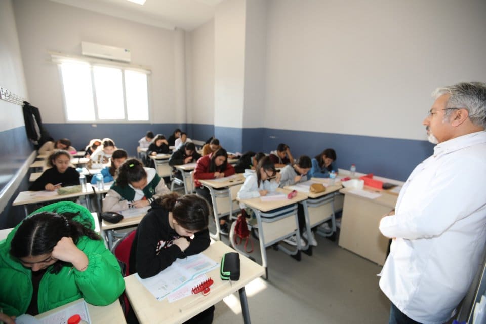 Eğitim alanındaki yatırımları ve başarılarıyla fark yaratan Bayraklı Belediyesi, 2023-2024