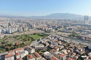 30 Ekim 2020’de yaşanan deprem sonrası kentsel dönüşüm çalışmalarına hız