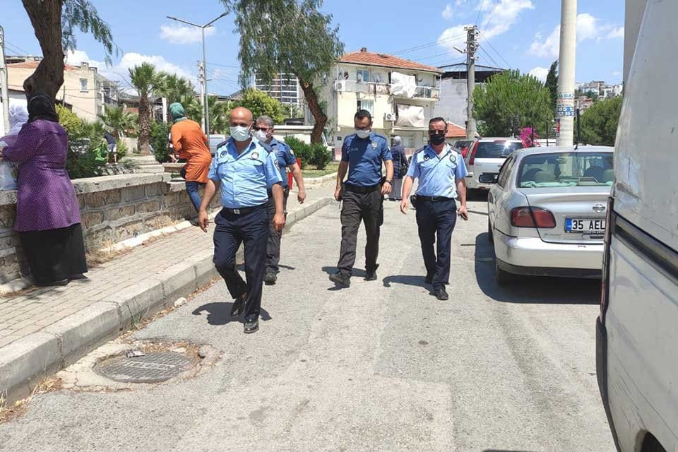 Bayraklı Belediyesi Zabıta M&uuml;d&uuml;rl&uuml;ğ&uuml; ekipleri, gelen şikayetler &uuml;zerine il&ccedil;e genelinde