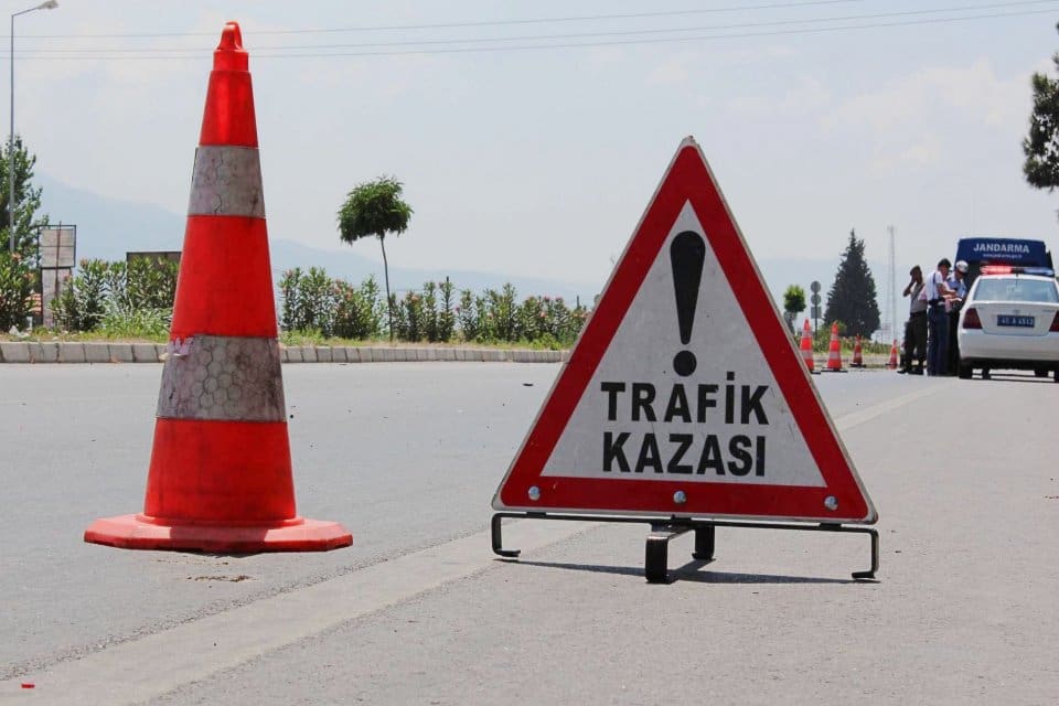 İ&ccedil;işleri Bakanı Soylu, bayram tatilinde ger&ccedil;ekleşen trafik kazaları sonucu 64