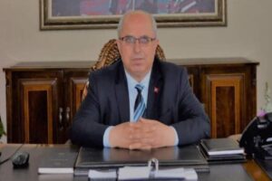 Hatay'da Yayladağı Belediye Başkanı Mustafa Sayın, koronavirüs nedeniyle tedavi gördüğü