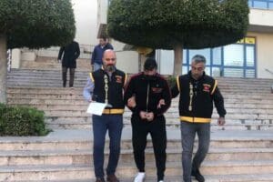 MUĞLA'nın Marmaris il&ccedil;esinde, belediye iş&ccedil;isi Ali Eren'in (36) parkta bulduğu