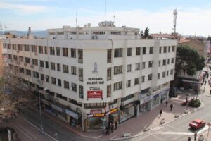 İzmir'de meydana gelen 6.6 büyüklüğündeki depremin ardından yapılan kontrolde riskli