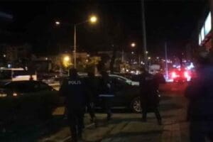 İZMİR'in Bergama il&ccedil;esinde, bir otele d&uuml;zenlenen fuhuş operasyonunda yakalanan 5