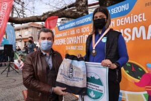Oryantiring yarışları Bergama Kozak Yaylası'nın eşsiz doğasında yapıldı. Bergama Belediyesi