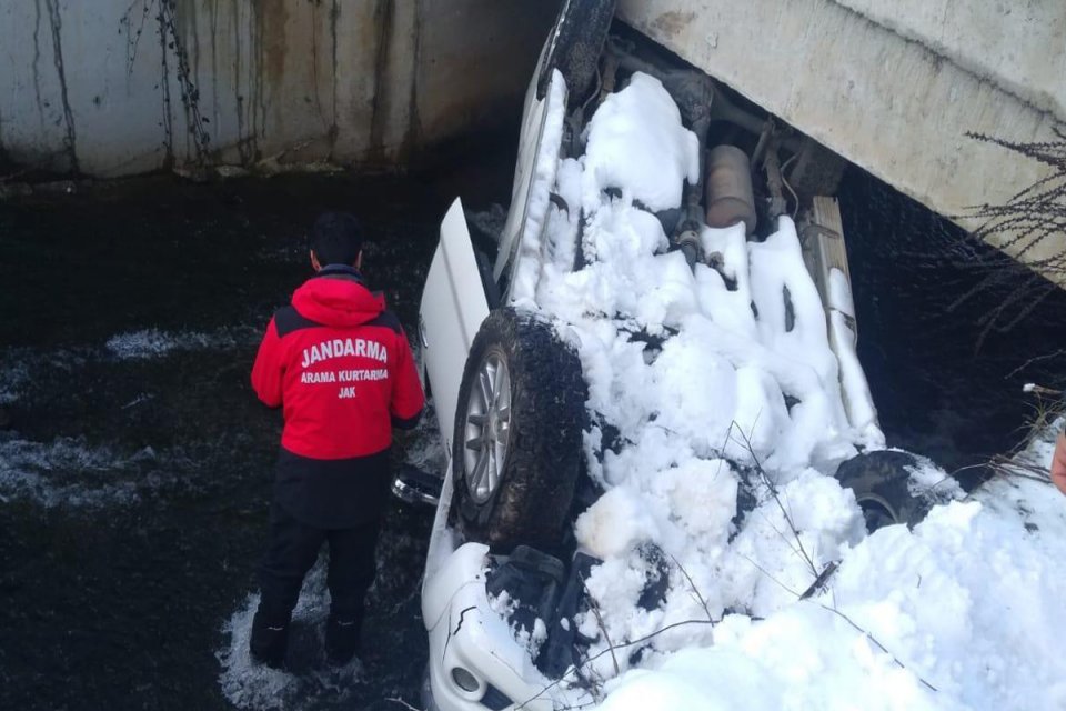 Kocaeli’nin Kartepe ilçesinde 13 Ocak günü kamyoneti ile gezmeye çıkan