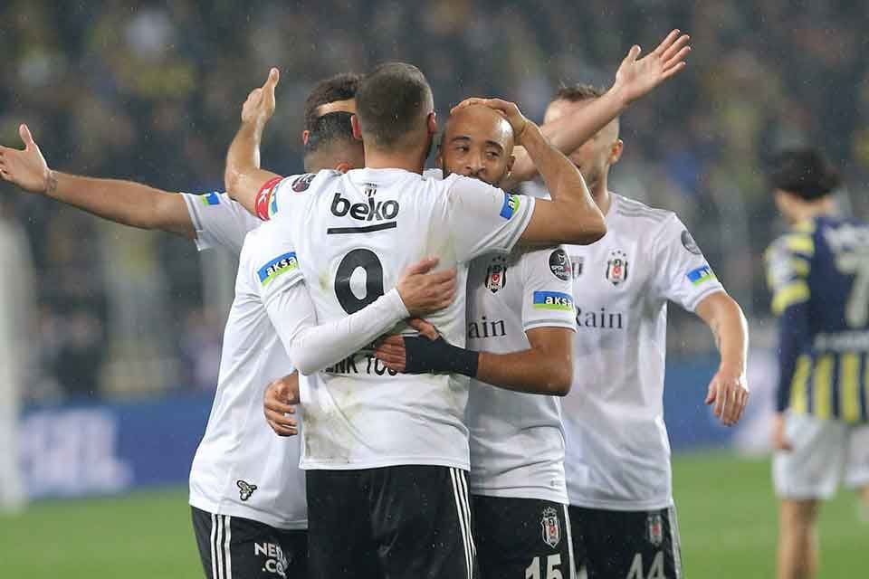 Beşiktaş, S&uuml;per Lig'in 27. haftasında 1-0 geriye d&uuml;şt&uuml;ğ&uuml; ma&ccedil;ta Fenerbah&ccedil;e'yi