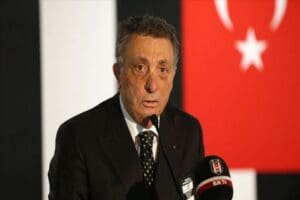 Beşiktaş Başkanı Ahmet Nur &Ccedil;ebi, pazartesi g&uuml;n&uuml; oynanacak Galatasaray derbisi