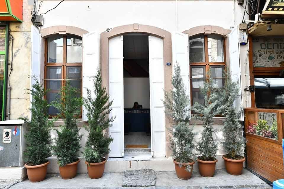 İzmir B&uuml;y&uuml;kşehir Belediye Başkanı Tun&ccedil; Soyer&rsquo;in kente yılda 4 milyon