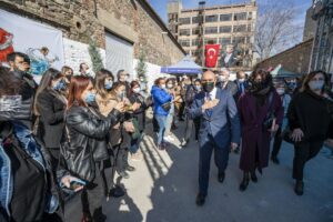 İzmir B&uuml;y&uuml;kşehir Belediye Başkanı Tun&ccedil; Soyer,&nbsp; 8 Mart D&uuml;nya Kadınlar