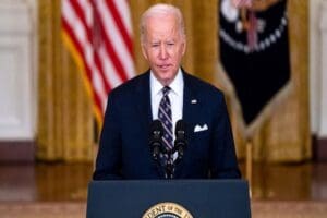 ABD Başkanı Joe Biden Polonya'nın başkenti Varşova'da a&ccedil;ıklamalarda bulundu. "Ukrayna