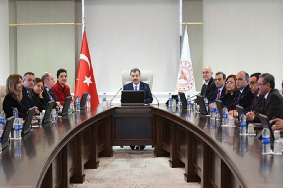Koronavirüs vaka sayılarındaki düşüş devam ediyor. Bilim Kurulu, çarşamba günü