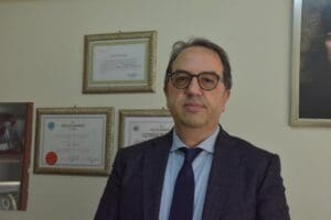 Koronavir&uuml;s Bilim Kurulu &Uuml;yesi Prof. Dr. Alper Şener, aşı adaletsizliği