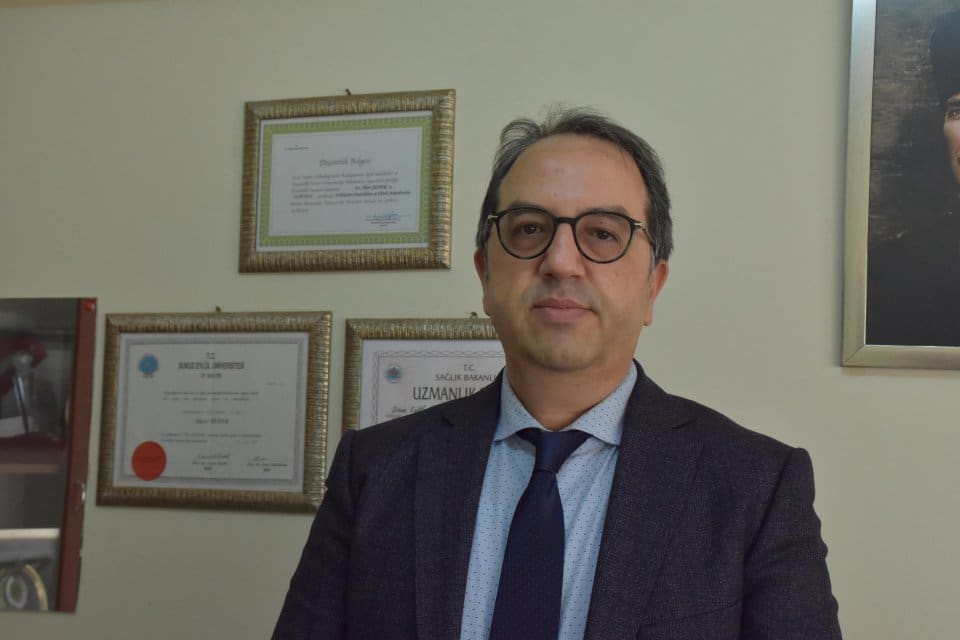 Koronavir&uuml;s Bilim Kurulu &Uuml;yesi Prof. Dr. Alper Şener, aşı adaletsizliği