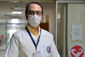 Koronavir&uuml;s Bilim Kurulu &uuml;yesi Prof. Dr. Alper Şener, iki yıldır
