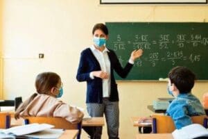 Sağlık Bakanlığı Koronavir&uuml;s Bilim Kurulu &Uuml;yesi Prof. Dr. Levent Akın,