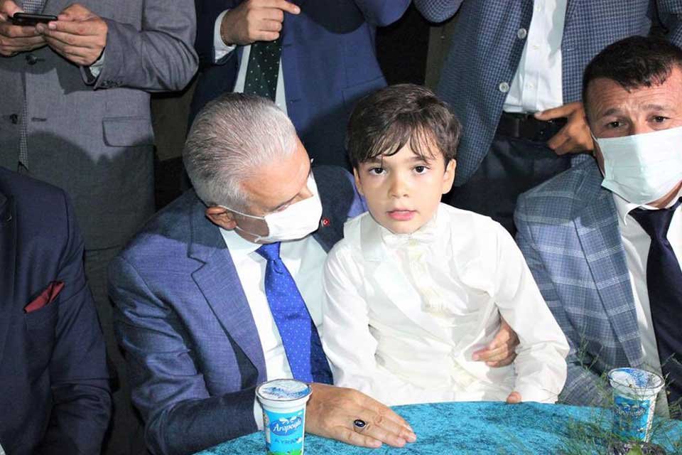 AK Parti Genel Başkanvekili Binali Yıldırım sürpriz bir ziyaretle partisinin Ödemiş