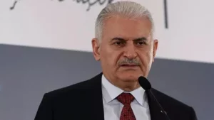 Yıldırım, AK Parti Gençlik Kolları Başkanı Eyyüp Kadir İnan’ın İzmir