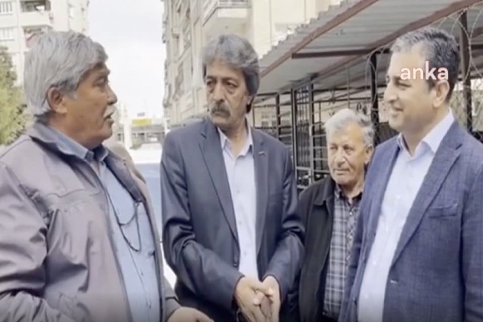 Adana'da emekli bir vatandaş, &ldquo;Torunum geldiğinde ka&ccedil;ıyorum, cebimde 10 TL