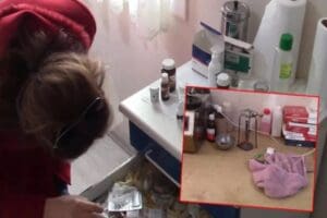 Mersin&rsquo;de, kendisini 'diş hekimi' olarak tanıtıp, 20 yıldır merdiven altı