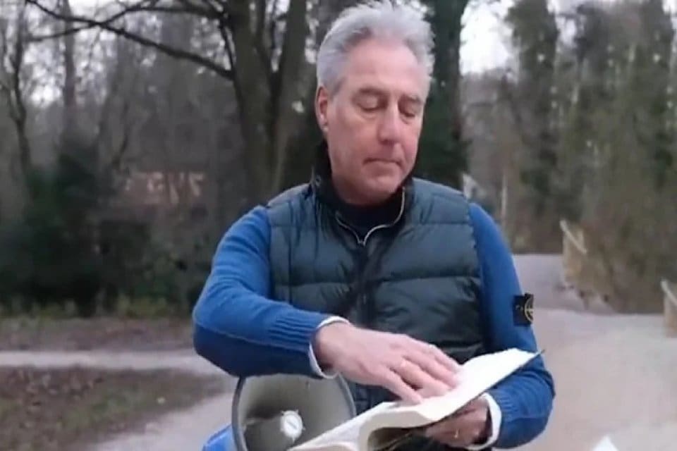 Hollanda'da ırk&ccedil;ı Batı'nın İslamlaşmasına Karşı Vatansever Avrupalılar (PEGIDA) hareketi lideri