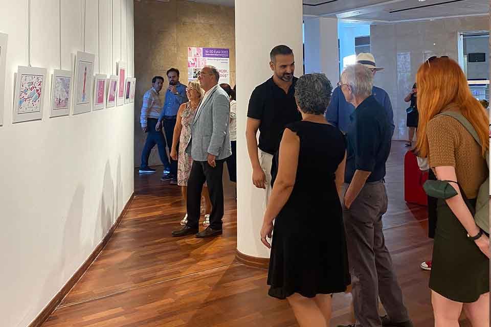 Dr. Latife Doğanay &Ccedil;ağlayan&rsquo;ın &ldquo;Biraz Ger&ccedil;ek Biraz D&uuml;ş&rdquo; Mikro Fotoğraf